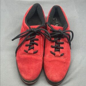 Vintage Balloons Red suede shoes from 1991.  Size 9.5.  Like New condition